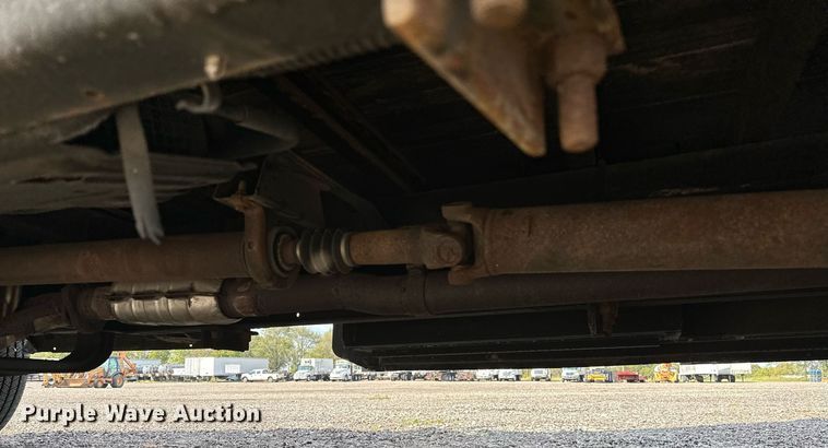 image for item NQ9357 2014 Ford E350 Super Duty  box truck