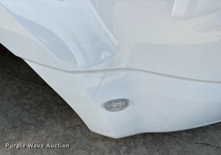 image for item NQ9360 Ford F350 pickup truck bed