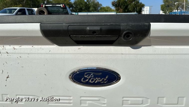 image for item NQ9361 Ford F350 pickup truck bed