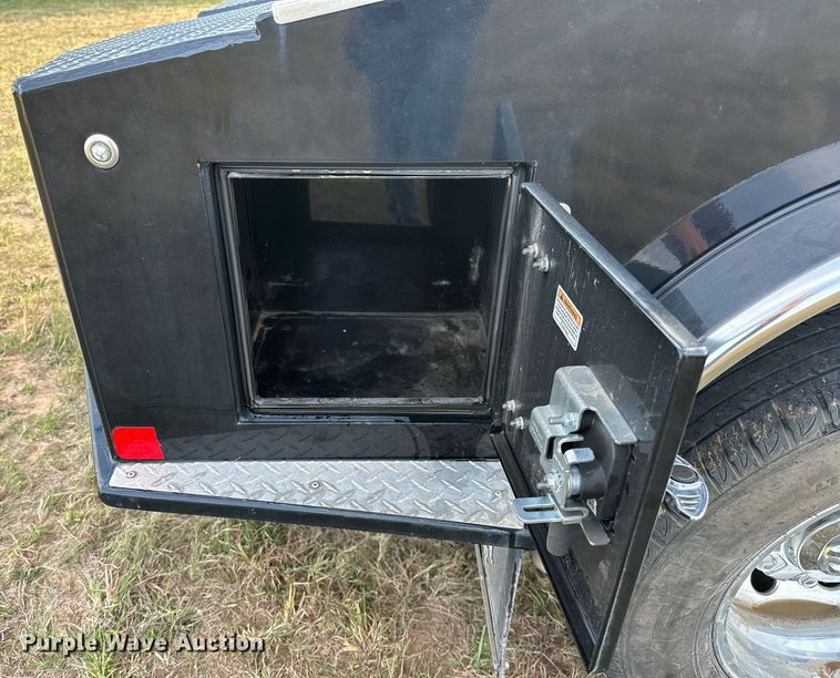 image for item NQ9365 2019 Dodge  Ram 3500 Laramie Crew Cab flatbed pickup truck