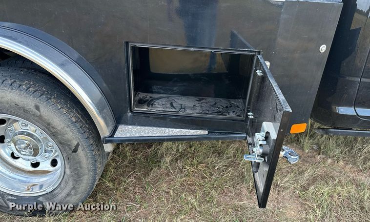 image for item NQ9365 2019 Dodge  Ram 3500 Laramie Crew Cab flatbed pickup truck