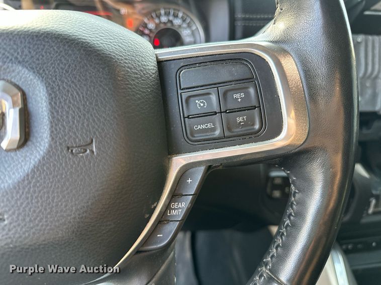 image for item NQ9365 2019 Dodge  Ram 3500 Laramie Crew Cab flatbed pickup truck