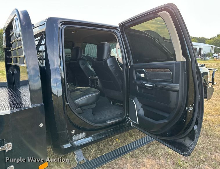 image for item NQ9365 2019 Dodge  Ram 3500 Laramie Crew Cab flatbed pickup truck