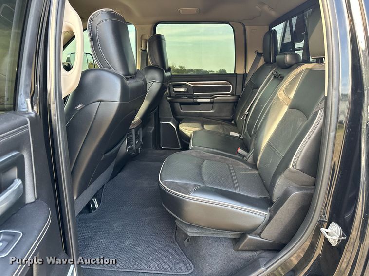 image for item NQ9365 2019 Dodge  Ram 3500 Laramie Crew Cab flatbed pickup truck