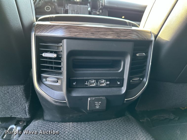 image for item NQ9365 2019 Dodge  Ram 3500 Laramie Crew Cab flatbed pickup truck