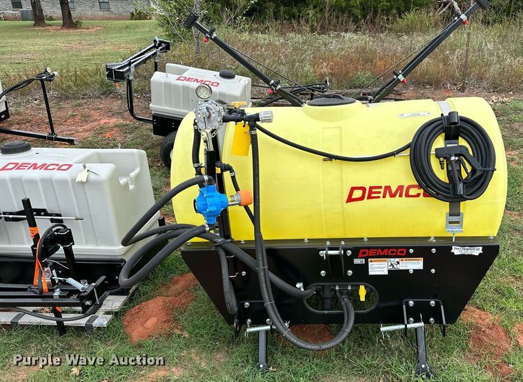 image for item NQ9366 Demco 9416026 turf sprayer