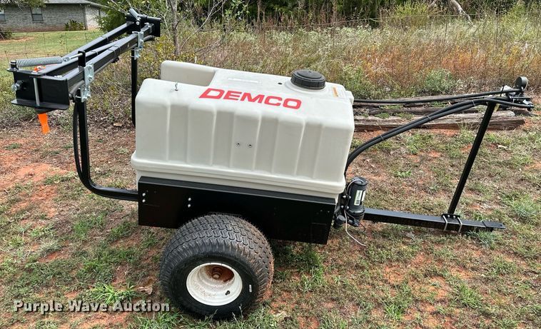 image for item NQ9369 Dremco  9464078 turf sprayer