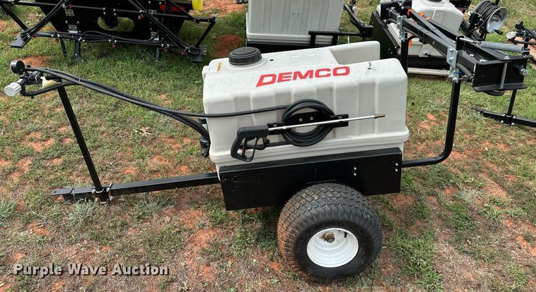 image for item NQ9369 Dremco  9464078 turf sprayer