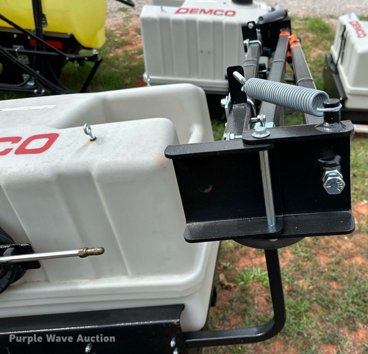 image for item NQ9369 Dremco  9464078 turf sprayer