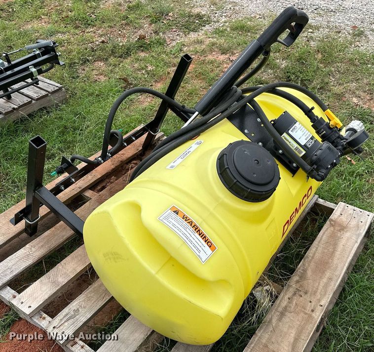 image for item NQ9372 Demco 9464047 turf sprayer