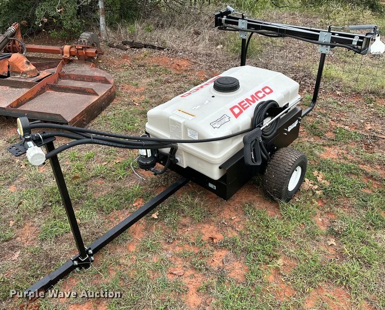 image for item NQ9375 Demco 9464077 turf sprayer