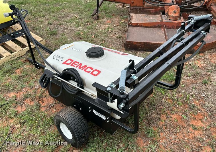 image for item NQ9375 Demco 9464077 turf sprayer