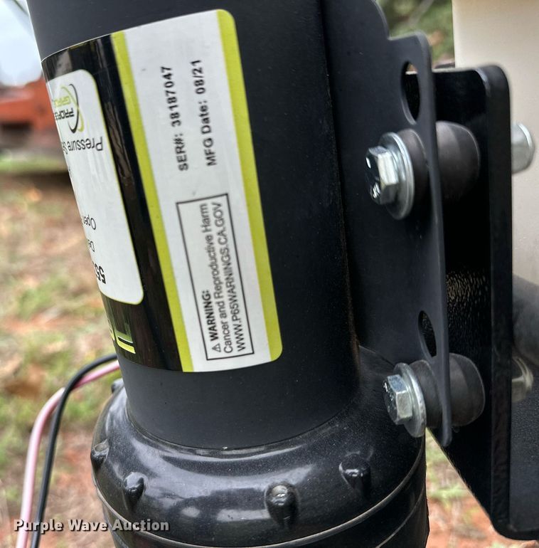 image for item NQ9375 Demco 9464077 turf sprayer