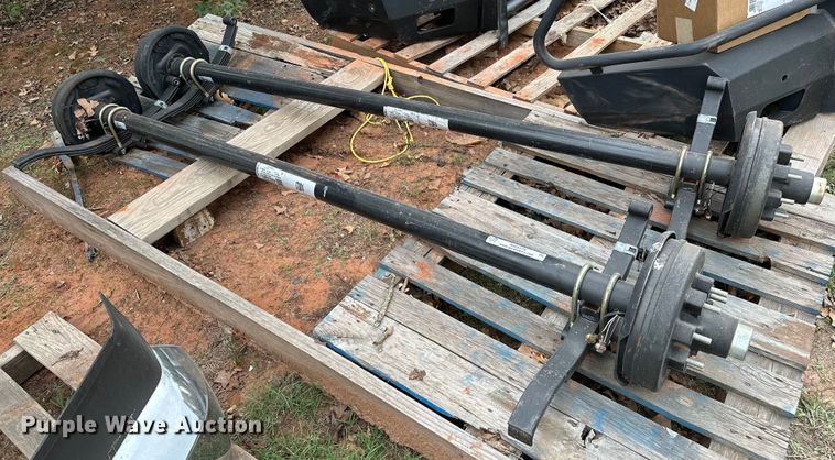 image for item NQ9379 (2) axles 