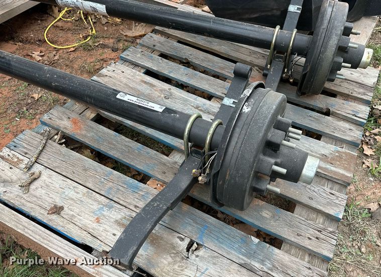 image for item NQ9379 (2) axles 