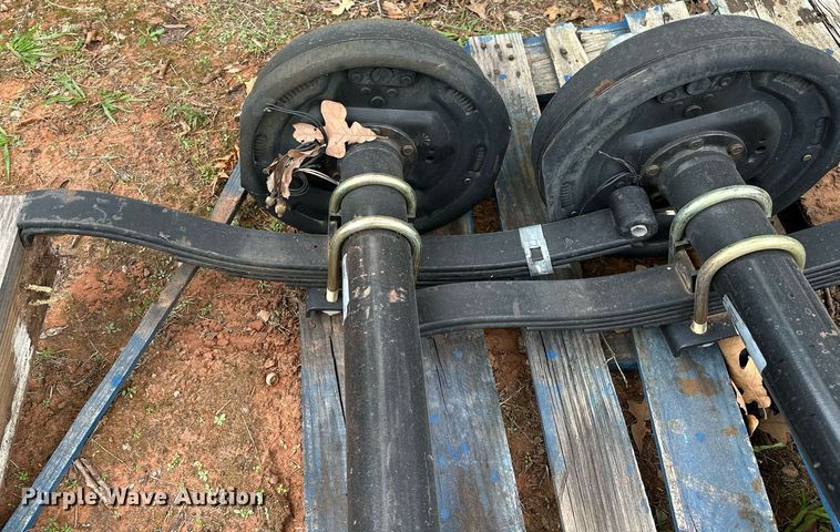 image for item NQ9379 (2) axles 