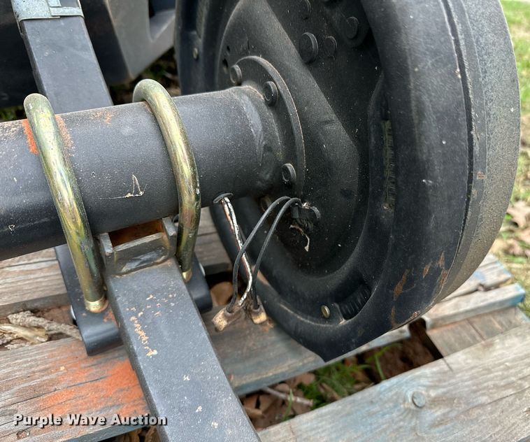 image for item NQ9379 (2) axles 