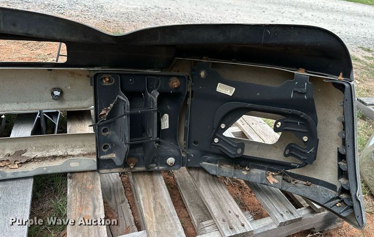 image for item NQ9381 Automotive parts