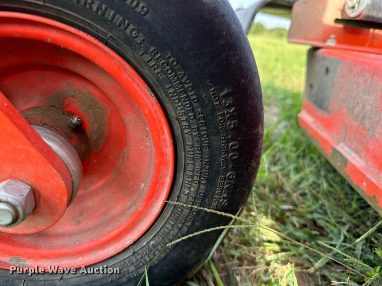 image for item NQ9391 Kubota Z421KW  ZTR lawn mower