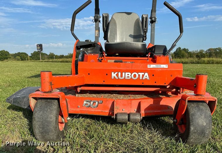 image for item NQ9392 Kubota Z726XKW  ZTR lawn mower