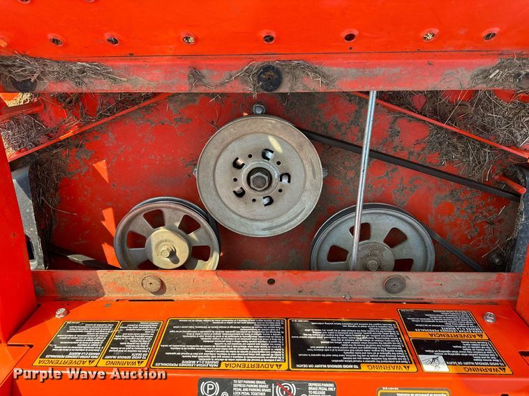 image for item NQ9392 Kubota Z726XKW  ZTR lawn mower