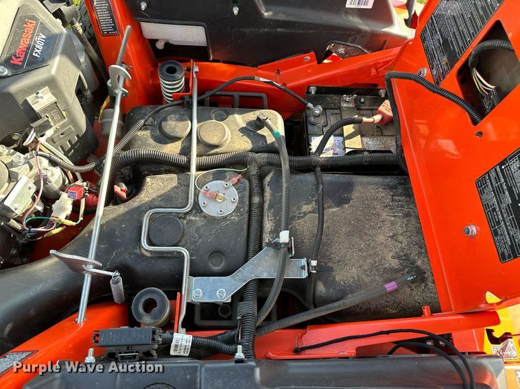 image for item NQ9392 Kubota Z726XKW  ZTR lawn mower