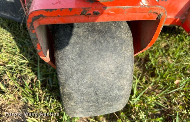 image for item NQ9392 Kubota Z726XKW  ZTR lawn mower