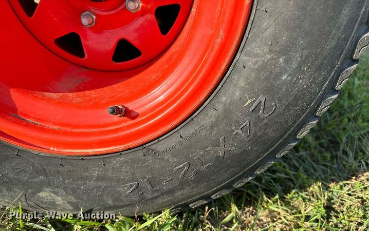 image for item NQ9392 Kubota Z726XKW  ZTR lawn mower