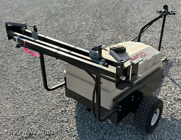 image for item NQ9393 Demco 9464077  turf sprayer