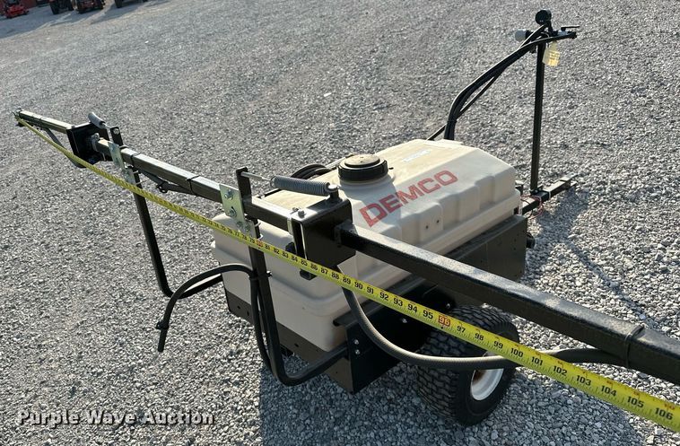 image for item NQ9393 Demco 9464077  turf sprayer