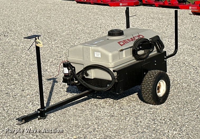 image for item NQ9394 Demco 9464077  turf sprayer