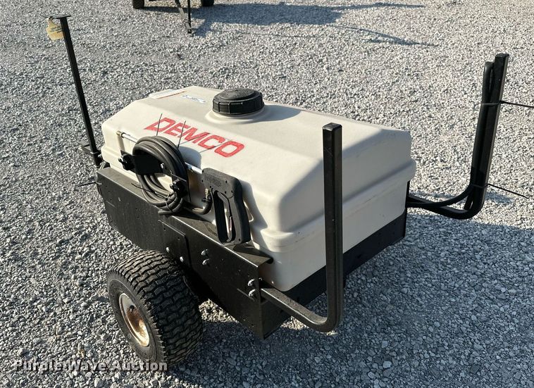 image for item NQ9394 Demco 9464077  turf sprayer