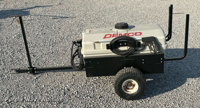 image for item NQ9394 Demco 9464077  turf sprayer