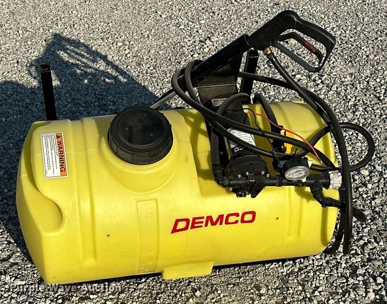 image for item NQ9397 Demco 9464047  turf sprayer