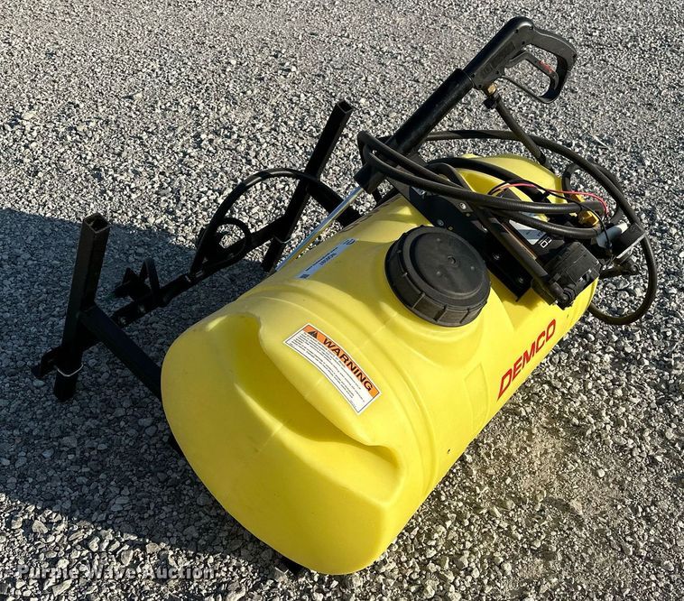 image for item NQ9397 Demco 9464047  turf sprayer