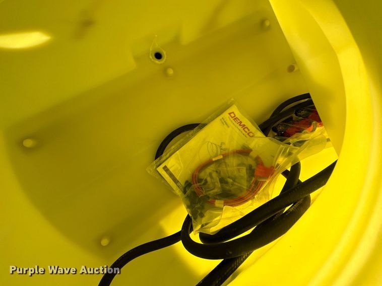 image for item NQ9397 Demco 9464047  turf sprayer