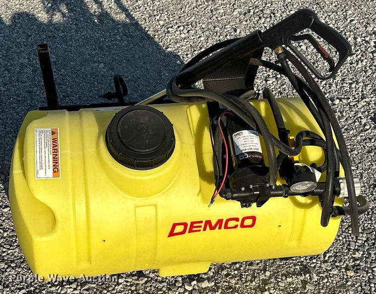 image for item NQ9398 Demco 9464047  turf sprayer