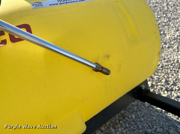 image for item NQ9398 Demco 9464047  turf sprayer