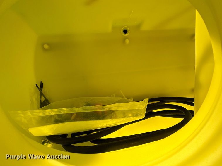 image for item NQ9398 Demco 9464047  turf sprayer