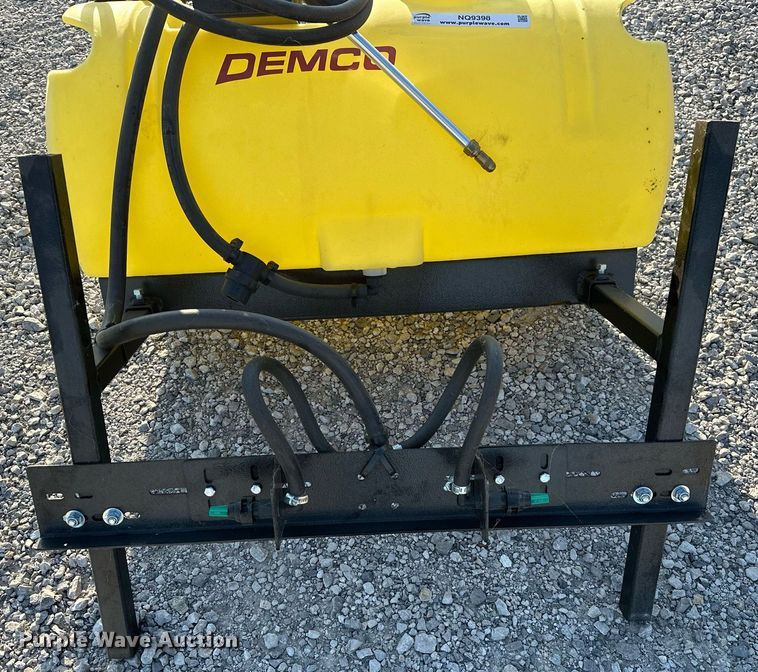 image for item NQ9398 Demco 9464047  turf sprayer