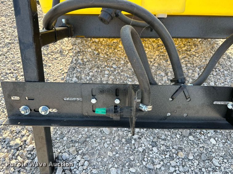image for item NQ9398 Demco 9464047  turf sprayer