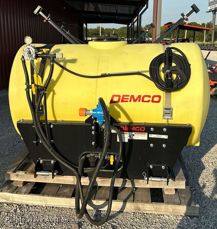 image for item NQ9399 Demco 9416025  turf sprayer