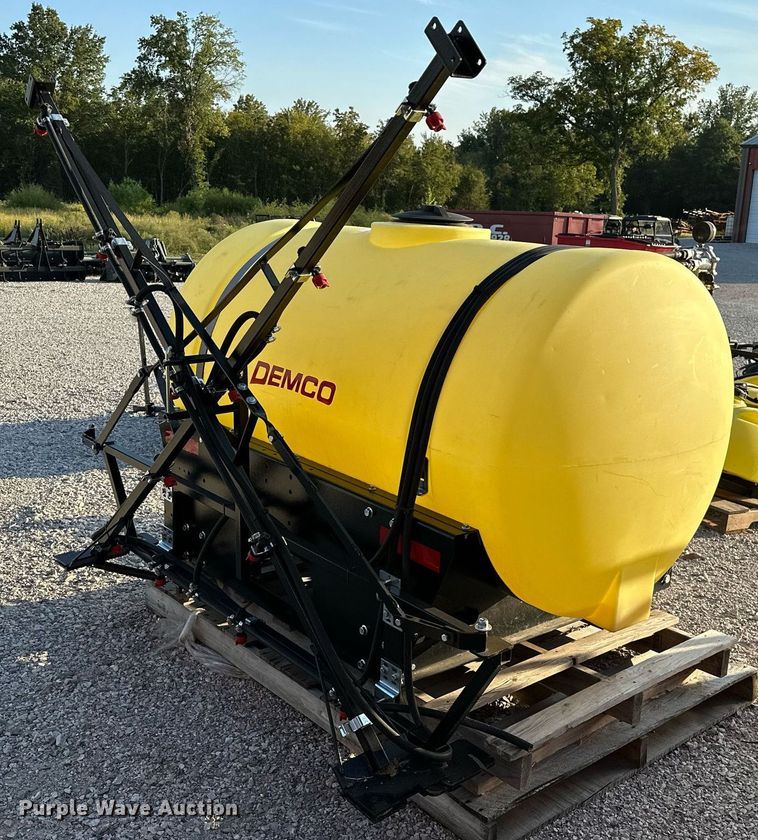 image for item NQ9399 Demco 9416025  turf sprayer