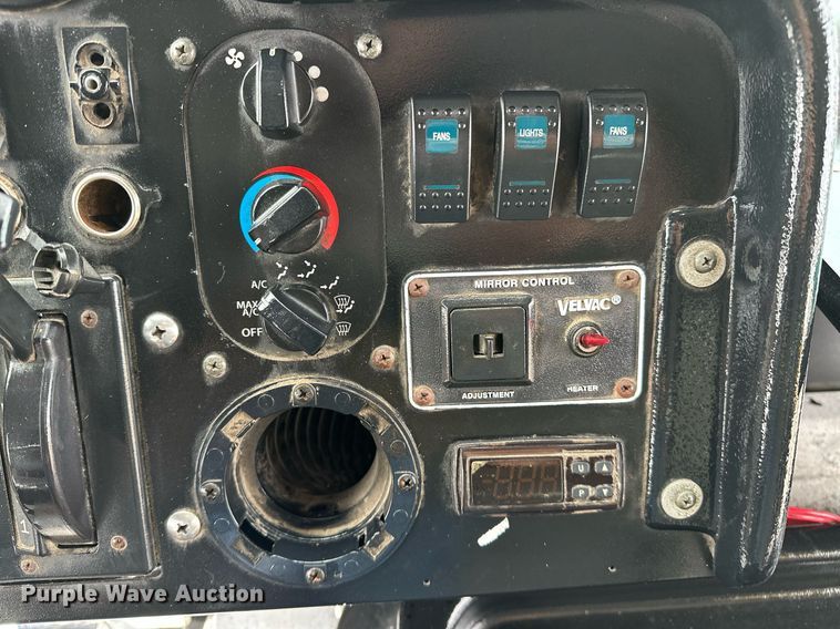 image for item NQ9406 2017 Freightliner MT45  refrigerated delivery truck