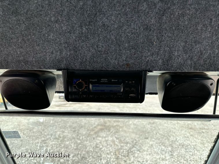 image for item NQ9406 2017 Freightliner MT45  refrigerated delivery truck