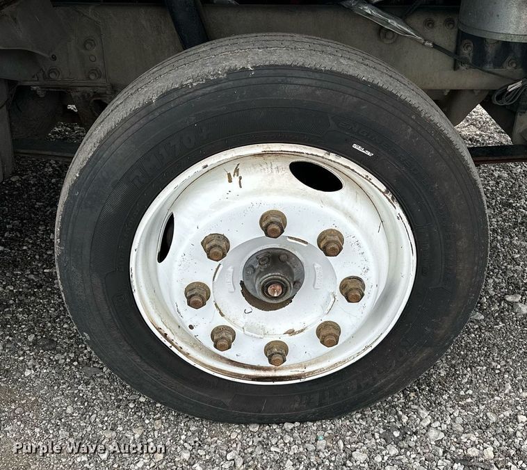 image for item NQ9406 2017 Freightliner MT45  refrigerated delivery truck