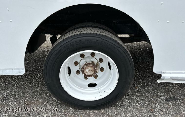 image for item NQ9406 2017 Freightliner MT45  refrigerated delivery truck