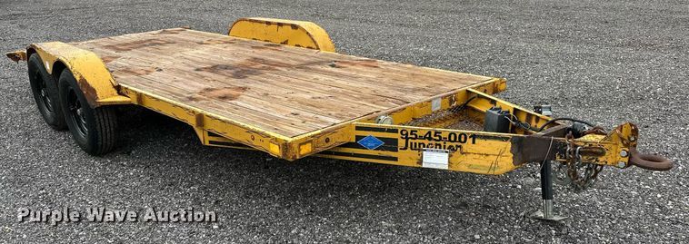 image for item NQ9410 2002 Superior 95-45-001  equipment trailer