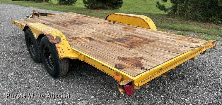 image for item NQ9410 2002 Superior 95-45-001  equipment trailer