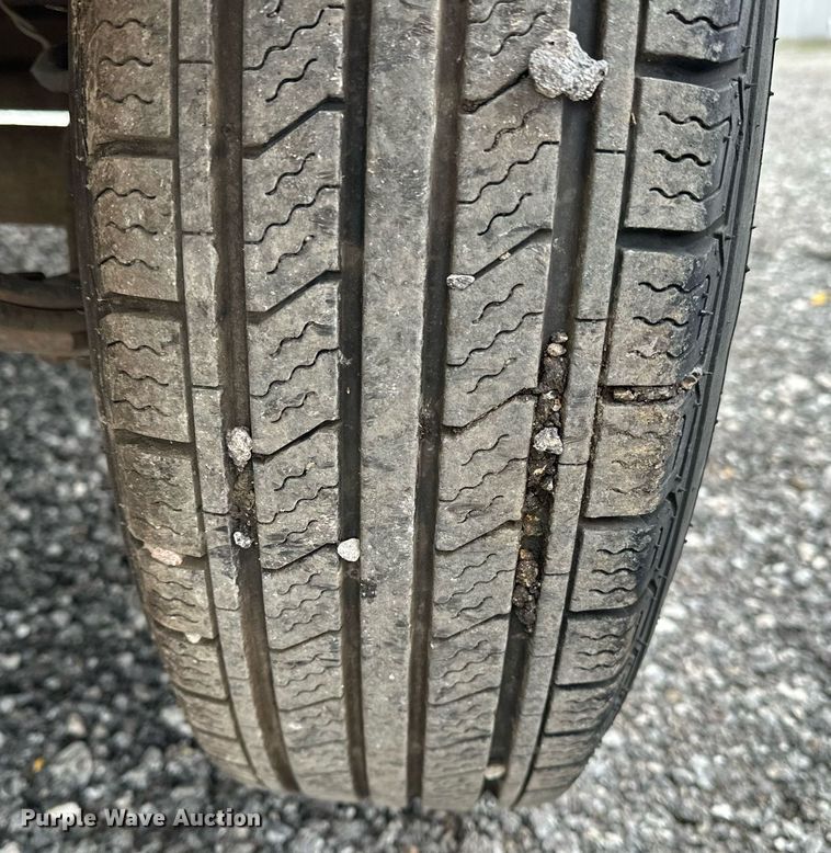 image for item NQ9410 2002 Superior 95-45-001  equipment trailer